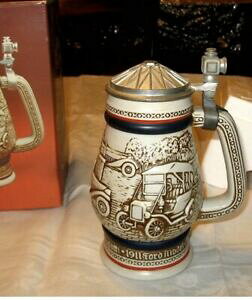 yzzr[ ͌^ fJ[ IWi{bNXA|GC{ObYr[X^CtH[hf original box avon collectibles 1979 car classics beer stein ford model t