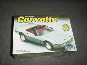 yzzr[ ͌^ fJ[ Rxbg[hX^[CfBy[XJ[fLbgXP[mpc 1987 corvette roadster indy 500 pace car model kit 125 scale