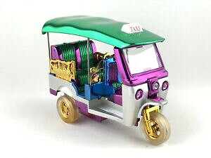 yzzr[ ͌^ fJ[ gDNgDNgDNgDN^C^NV[^Cftuk tuk thai taxi thailand wind up 3 wheel tricycle vehicle car model5034; figurine