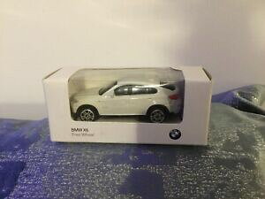�y���������z�z�r�[ �͌^�� ���f���J�[ �{�b�N�X���f���J�[bmw x6 collectable model car toy vehicle in box