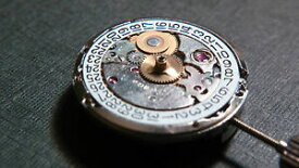 【送料無料】腕時計　スイスヴィンテージムーブメントカルティソクラウンswiss made vintage watch movement cal 2551, 746 tissot wtissot crown