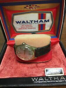 yzrv@Be[WEHT}jAYIWiP[Xvintage waltham manual wind mens wrist watch in original case runs