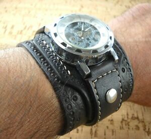 腕時計　スチームパンクレザーウォッチスケルトンウォッチカフウォッチメイドイタリアsteampunk wrist watch, leather watch, skeleton watch,cuff watch made in italy