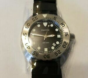 yzrv@p^[m[`XNH[c_CuEHb`C{bNXpantor nautilus quartz dive watch 45mm in box