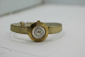 yzrv@Be[Wjo_fB[XX[S[hbLEHb`WGU[Jtvintage nivada ladies small gold plated watch 17 jewel 4667 leather cuff 19mm