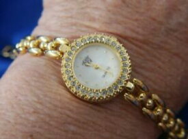 【送料無料】腕時計　ホワイトラインストーンブレスレットリンクゴールドトーンウォッチwhite rhinestones bracelet link gold tone watch