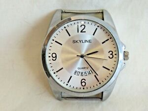 腕時計　スカイラインメンズシルバートーンクォーツウォッチバッテリーskyline ny mens silver tone quartz watch 83824 date function  battery