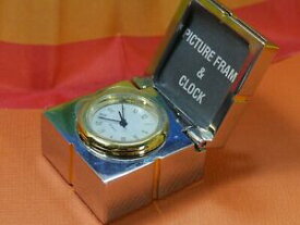 【送料無料】腕時計　デスクウォッチボックスゴールドシルバートーンフレッシュバッテリーvtg desk gift picture watch 1 14 sq box gold silver tone fresh battery 620 a20