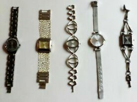 【送料無料】腕時計　レディースクォーツウォッチバッテリーロットfive 5 ladies ny amp; c quartz watches all working w batteries lot 9