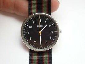 【送料無料】腕時計　ブラウンミリタリールッククォーツウォッチbraun military look quartz watch runs well good order nato good condition