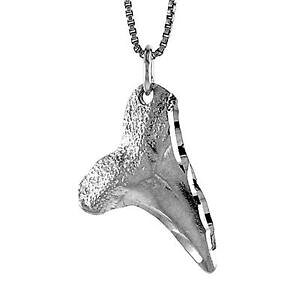 yzWG[EANZT[ Vo[X^[OV[Nfgy_gubNC`C^A`F[{bNXargent sterling requin dent pendentif breloque, 18 italien boite chaine