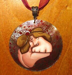 【送料無料】ジュエリー・アクセサリー ロシアペンダントビソウカップルシェルオリジンpendentif russe vsevolod maksymovych bisou couple main peint coque origine gift