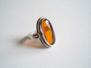 yzWG[EANZT[ Vo[A[fRVgOEBYuCgnj[lC`[Ao[835 argent art deco navette bague avec lumineux miel nature ambre gr54
