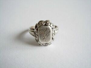 yzWG[EANZT[ I[hr[_[}C[Vo[Oz[XmOvieux biedermeier chevaliere anneau en argent avec monogramme tf 3,5 g gr 54