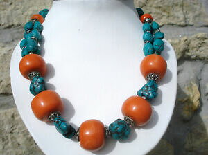 yzWG[EANZT[ Be[WGXjbNlbNX^[RCYx[NCgbeau et imposant collier vintage et ethnique turquoise bakelite