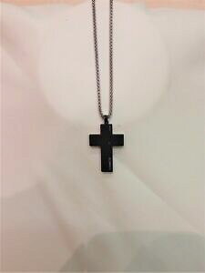 yzWG[EANZT[ R[iWRN[`FlReEIAbLI[collana girocollo croce nera comete uomo acciaio vgl 501