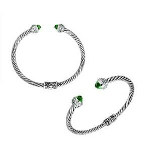 yzWG[EANZT[ Vo[X^[OuXbgO[NH[cargent sterling bracelet avec vert quartz ab1057gq