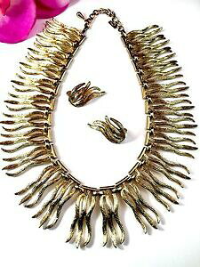 yzWG[EANZT[ AZZ[VilS[ht@^W[RA[RsXCOZbgubNrare sensationnel 1956 monet or fantasy collier col pince earrings set livr