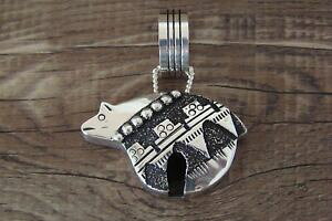 �y���������z�W���G���[�E�A�N�Z�T���[ �i�o�z�V���o�[�W���G���[�X�^�[�����O�y���_���g���`���[�h�V���K�[navajo bijoux argent sterling ours pendentif richard singer