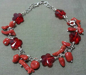 yzWG[EANZT[ XtXLub`[RGtBIbVbracciale corallo rosso e fiori rossi in swarowski