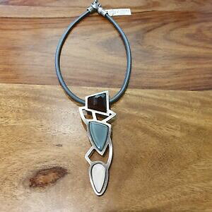 yzWG[EANZT[ S[GeCVo[GCWhj[Wcollier tribu rigaux etain argent vieilli resine neuf