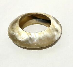 yzWG[EANZT[ ub`[hiRmWhbracciale donna corno rigido