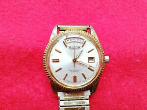 yzWG[EANZT[ R`I[g}`bNr[Yreloj ricoch automatico 21 rubies ref 1873