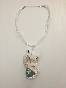 yzWG[EANZT[ R[iJ@brARcollana cavallo bianco