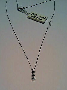 yzWG[EANZT[ RigWIrARGueByoshimoto collana trylogi oro bianco e brillanti ct 0,09 g