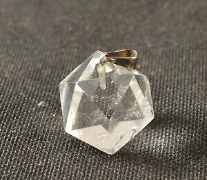 yzWG[EANZT[ vg\bhACRZhy_gCbNNX^NH[cpendentif icosaedre solide de platon en quartz cristal de roche