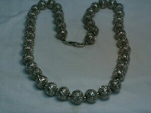 yzWG[EANZT[ Be[WlVo[lbNXvintage monet 145mm argent ton filigrane perles collier
