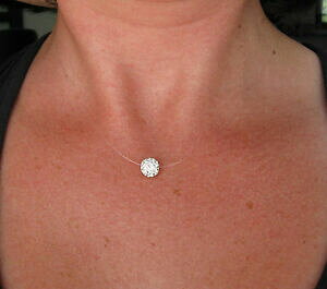 yzWG[EANZT[ XtXL[NX^{[ZbgC[J[collier fil transparent avec boule sertie de cristaux swarovski