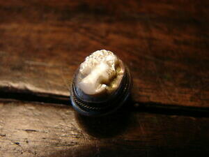 yzWG[EANZT[ CO05 52 boucle doreille camee c22