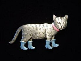 【送料無料】ジュエリー・アクセサリー ジョネットジュエリーシルバーピューターブーツピンjj jonette jewelry silver pewter puss in boots cat pin