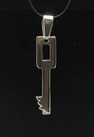 【送料無料】ジュエリー・アクセサリー キーチャームスタイリッシュスターリングシルバーstylish sterling silver pendant key charm 925