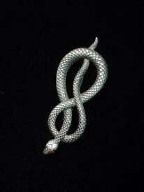【送料無料】ジュエリー・アクセサリー ジョネットジュエリーシルバーピューターツイストアイスネークピンjj jonette jewelry silver pewter twisted jeweled eye snake pin