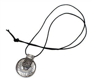 �y���������z�W���G���[�E�A�N�Z�T���[ ���E���h�y���_���g�~�m�b�g�R�b�g���J���[minott collier en coton pour nouer avec pendentif rond 21330