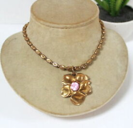 【送料無料】ジュエリー・アクセサリー ネックレスcollier grosse fleur doree