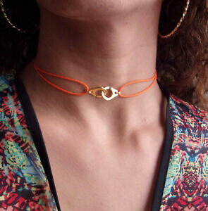�y���������z�W���G���[�E�A�N�Z�T���[ ���X�h�N�[�I�����W�R�[�hcollier ras de cou menotte dore et cordon orange reglable
