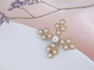 �y���������z�W���G���[�E�A�N�Z�T���[ �s���s���S�[���f���N���X�z���E���[�X�p�[���o���b�N�V���v��broche pin dore croix dentelle creux perle baroque simple xz8