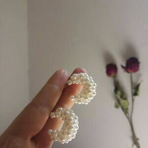 �y���������z�W���G���[�E�A�N�Z�T���[ �C�������O�N���I�[���f�~�T�[�N���~�j�z���C�g�p�[���G���g�E�B���h���g��boucles doreilles clous creole demi cercle mini perle blanc enlace retro xx35