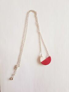 �y���������z�W���G���[�E�A�N�Z�T���[ �l�b�N���X�p�e�t�B��collier geometrique, rouge et blanc, artisanal,pate fimo,femme,fille