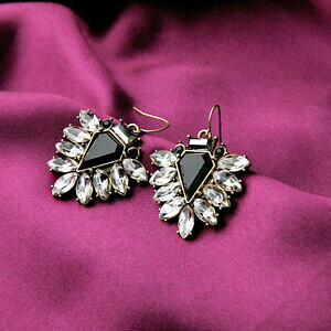 yzWG[EANZT[ S[hCOA[gfRgCAONX^ubNgboucles doreilles dore pendant art deco triangle cristal noir retro bb9