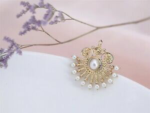 �y���������z�W���G���[�E�A�N�Z�T���[ �s���s���S�[���f���s�[�R�b�N�e�[���p�[���z���C�g�o���b�N�V���v��broche pin dore queue de paon perle blanc baroque simple xz8