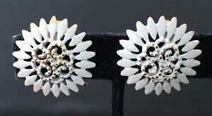 yzWG[EANZT[ Be[WTClS[fy_gzCgGiNCNT[COvintage signe monet pendentif dore blanc email a clipser boucles doreilles