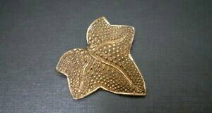 �y���������z�W���G���[�E�A�N�Z�T���[ �u���[�`�N���b�v�l�b�N�X�J�[�t�A�C�r�[�V�[�g�X�^���vgrande broche pince col foulard feuille de lierre ancienne metal dore embouti xx