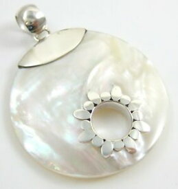 【送料無料】ジュエリー・アクセサリー シェルナチュラルマザージュエリースターリングシルバーnatural mother of pearl shell 925 sterling silver pendant women jewelry sa004