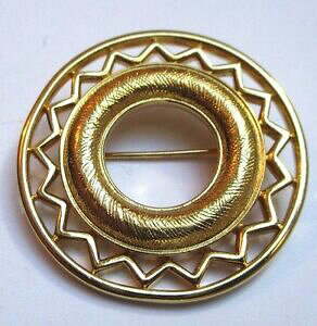 yzWG[EANZT[ EhS[hBe[Wu[`I[vbroche bijou vintage couleur or rond travaille ajoure signe monet 142