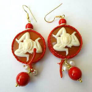 yzWG[EANZT[ IbL[jhiJ[I^ugiNA}hybTRorecchini donna color oro tamburello trinacria madreperla rossa coralli 32 cc