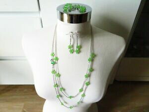 �y���������z�W���G���[�E�A�N�Z�T���[ parure bijoux sautoir, bracelet et boucles doreilles vert et flamant rose